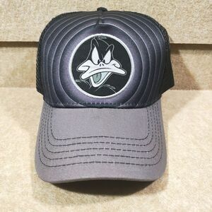 Warner Bros. Daffy Duck Trucker Mesh Snapback Hat #U